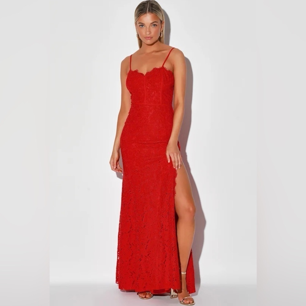 Lulus Song of the Siren Red Lace Maxi Dress Sleeveless with Slit Size Small NWT